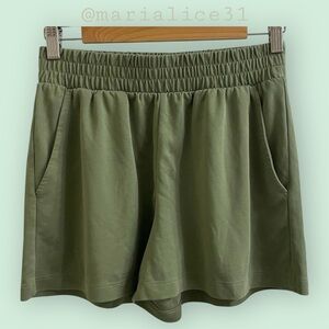 Lou & Grey Sage Green High Waist Shorts w/ Pockets, XS
